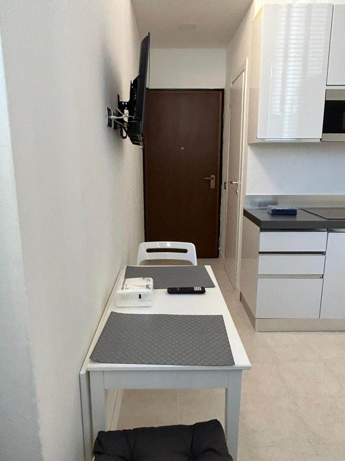 Elegant Studio Milano Exteriör bild